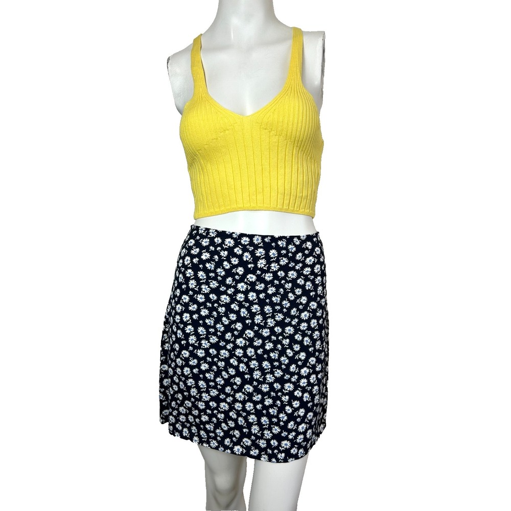 Reformation Mini Skirt Size 4 Navy Daisy Floral Back Zip Un-Lined No Slit EUC - Picture 12 of 12